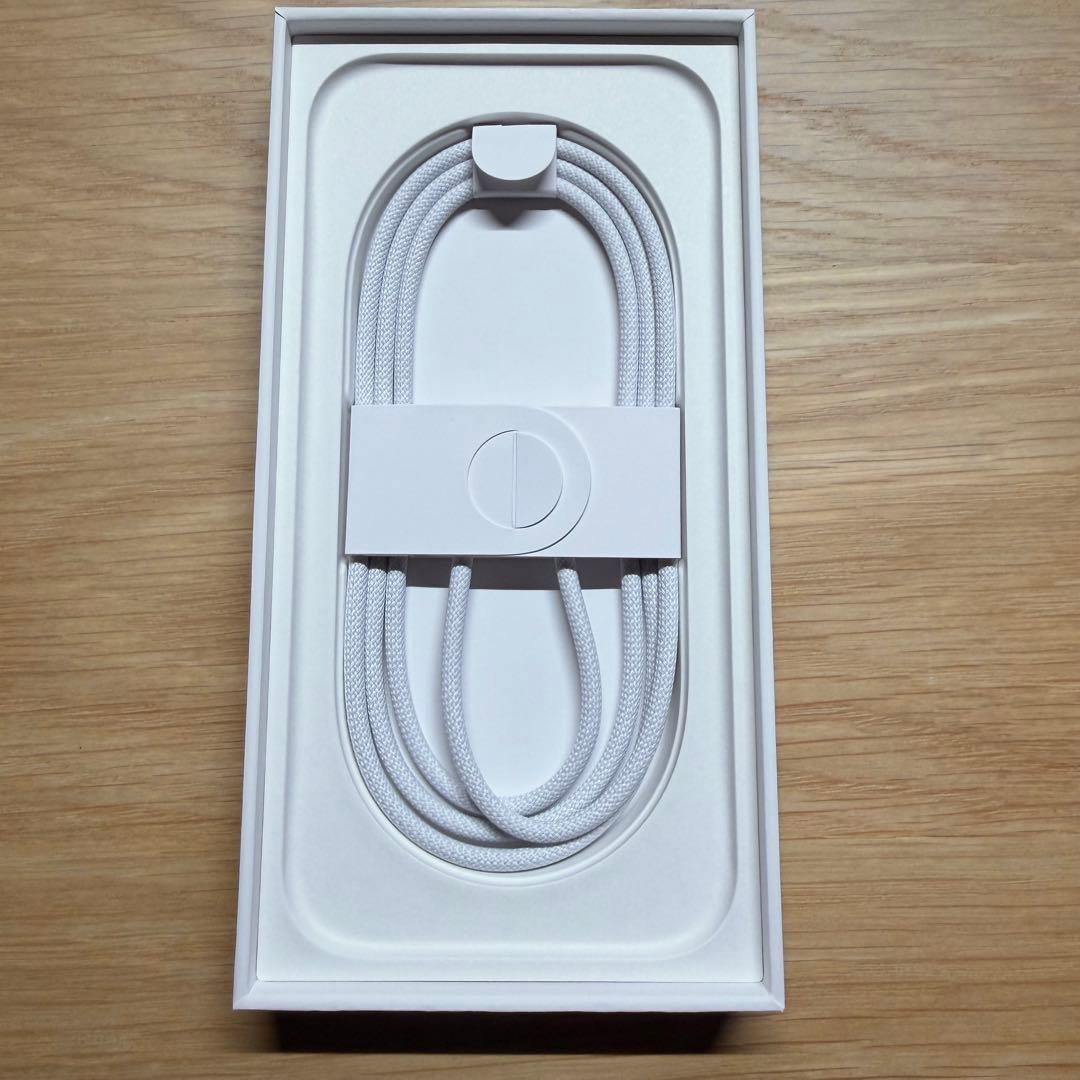 【中古】Apple iPhone17 256GB セージ & 純正アクセサリ