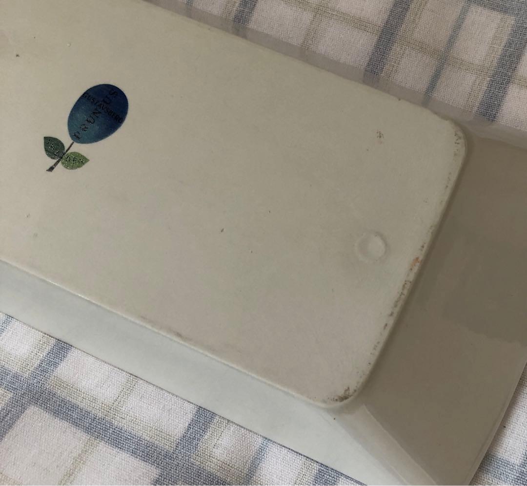 グスタフスベリ　プルヌス　角皿