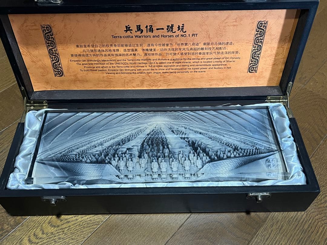 レア 兵馬俑一號坑 世界八大奇迹 置物 オブジェ ガラス製品 精巧
