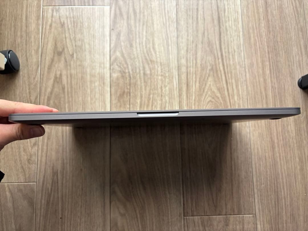 MacBook Pro 15インチ (2016) 本体