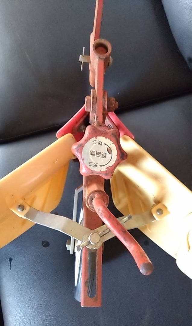 黄色の培土機（2枚羽付き・長さ調節可）③