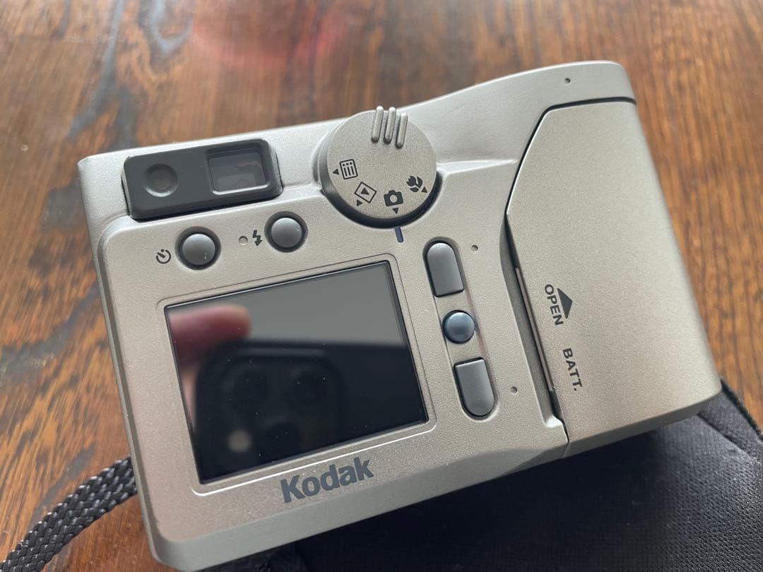 Kodak DC3800 デジタルカメラ シルバー　美品