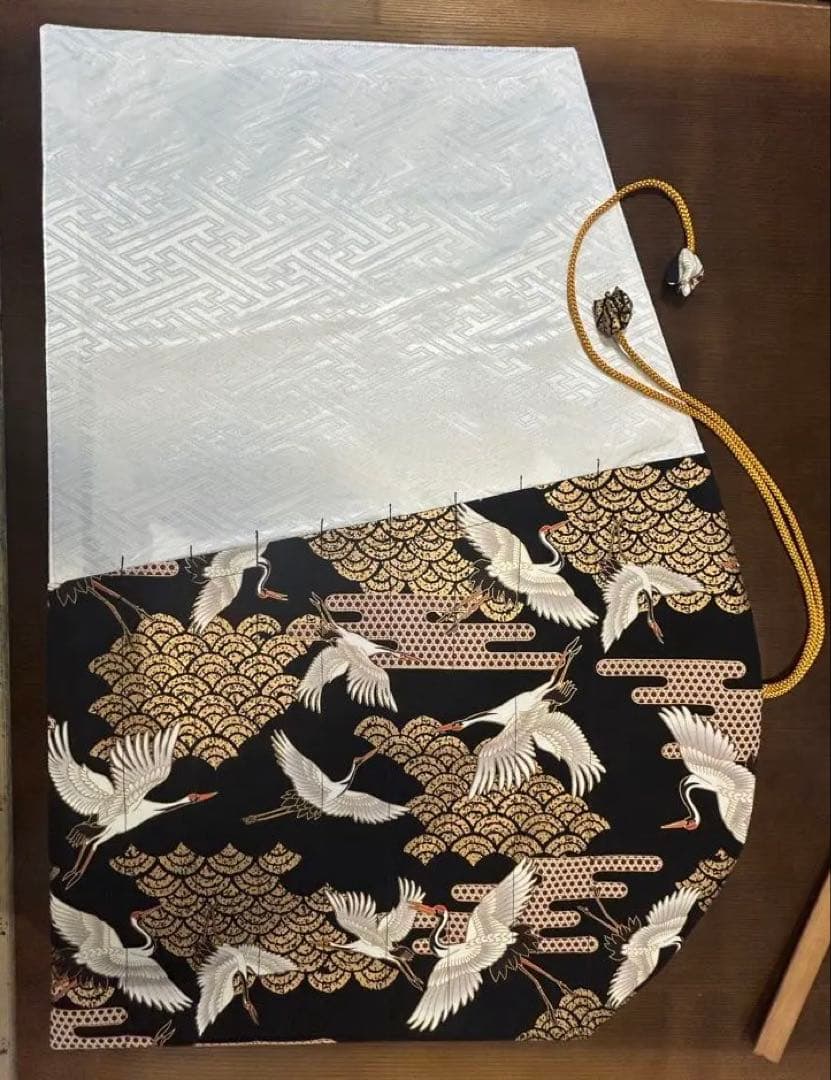 ✴︎ 専用品です　✴︎巻き篠笛袋8本入れ2点（金紺桜、金青海波に鶴）247