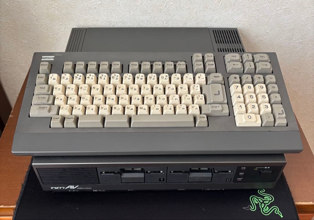 FM77AV 本体とキーボード 動作品 箱付き