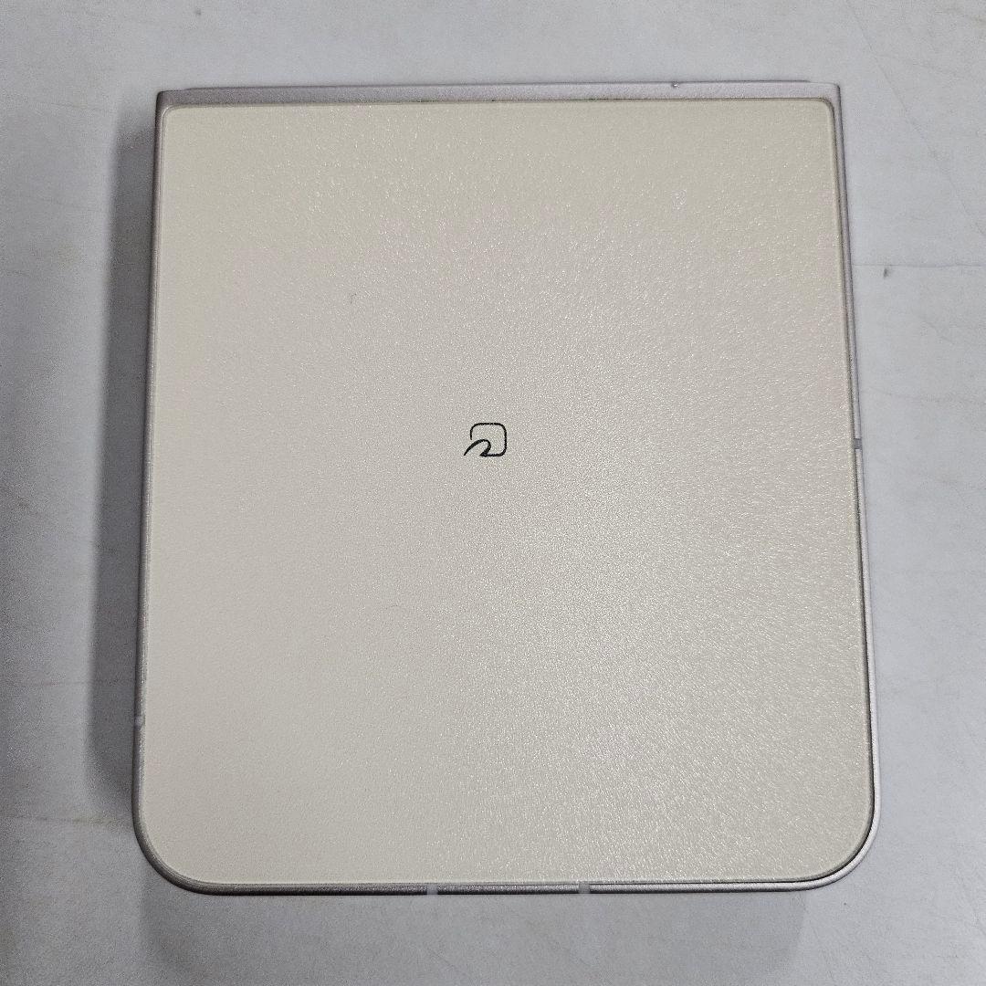 スマートフォン本体 libero flip