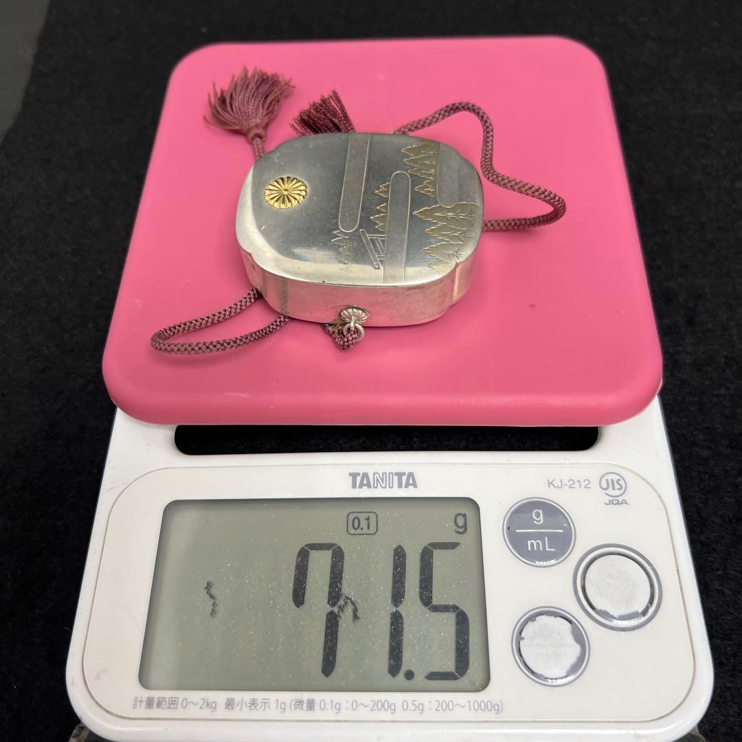 三越純銀　菊紋天皇家御賜品ボンボニエール　71.5g 東Y8-0318☆1F