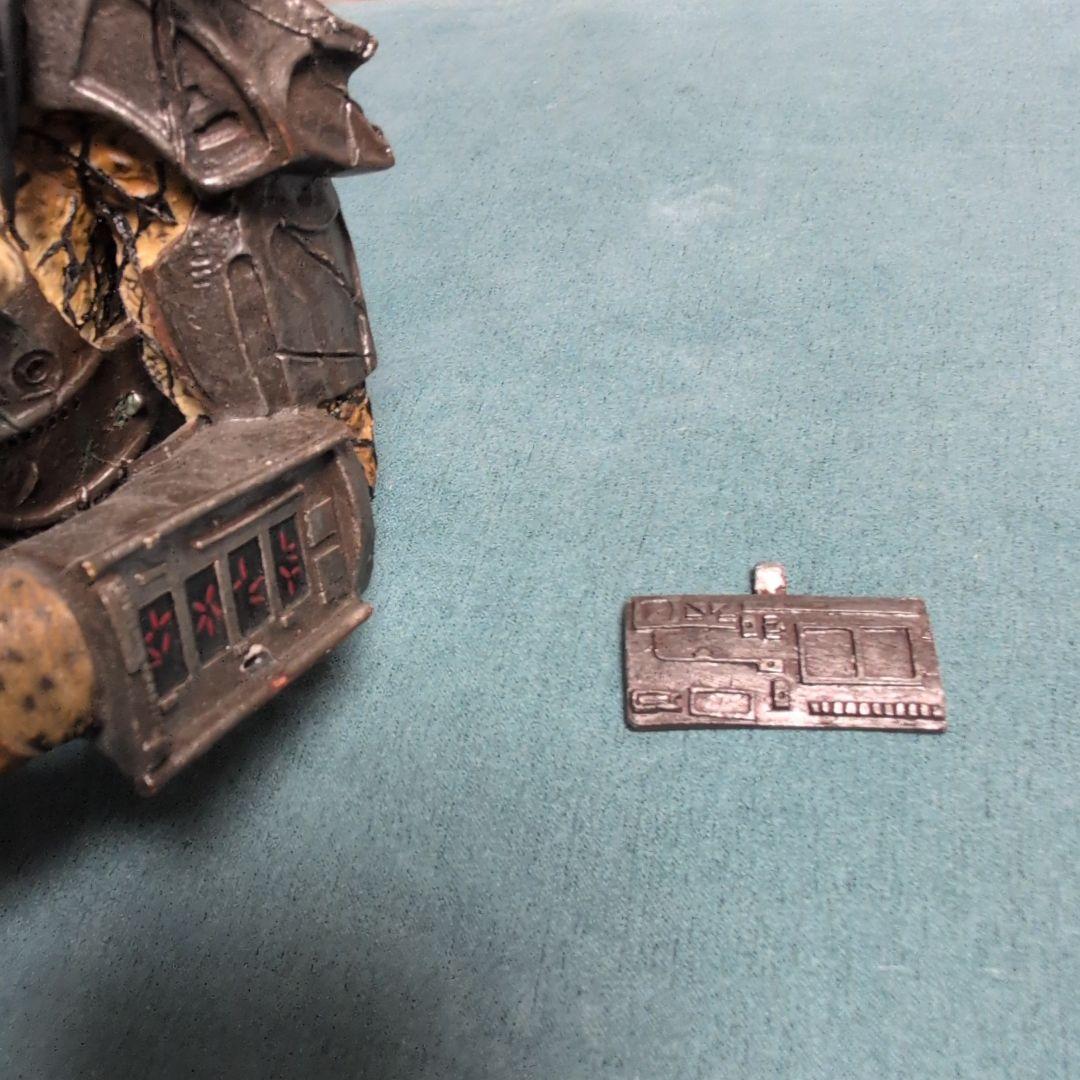 パリセイズ PREDATOR DEFEATED 胸像