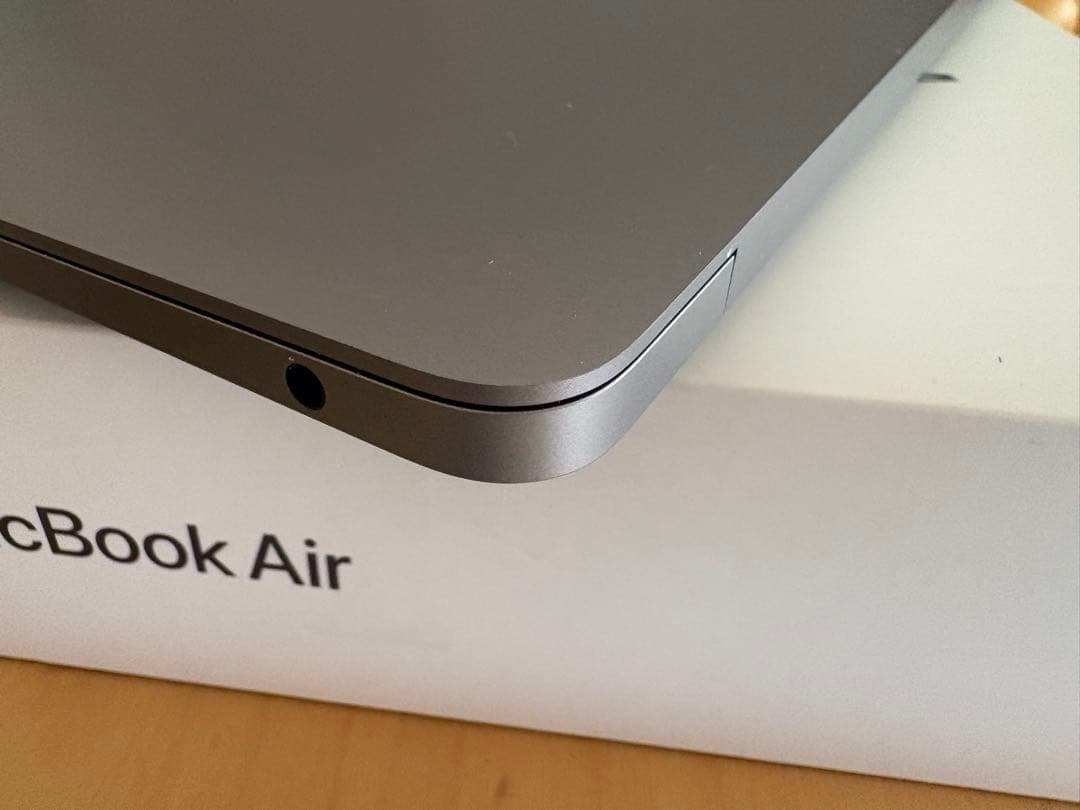 Apple MacBook air 13-inch 2020 スペースグレー