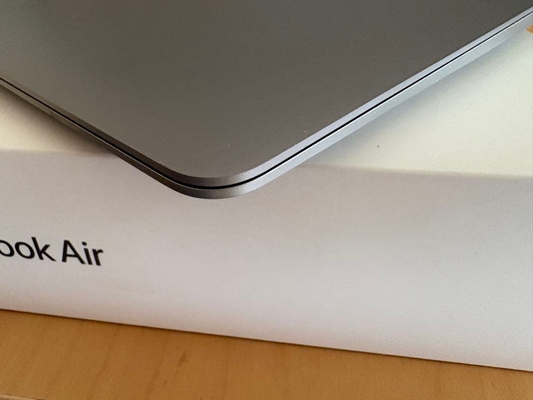 Apple MacBook air 13-inch 2020 スペースグレー