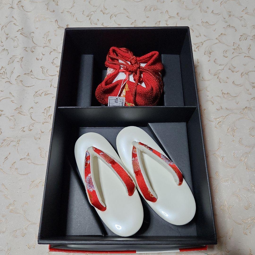 #698 ( 未使用品) 七五三 お正月 草履と巾着 18cm