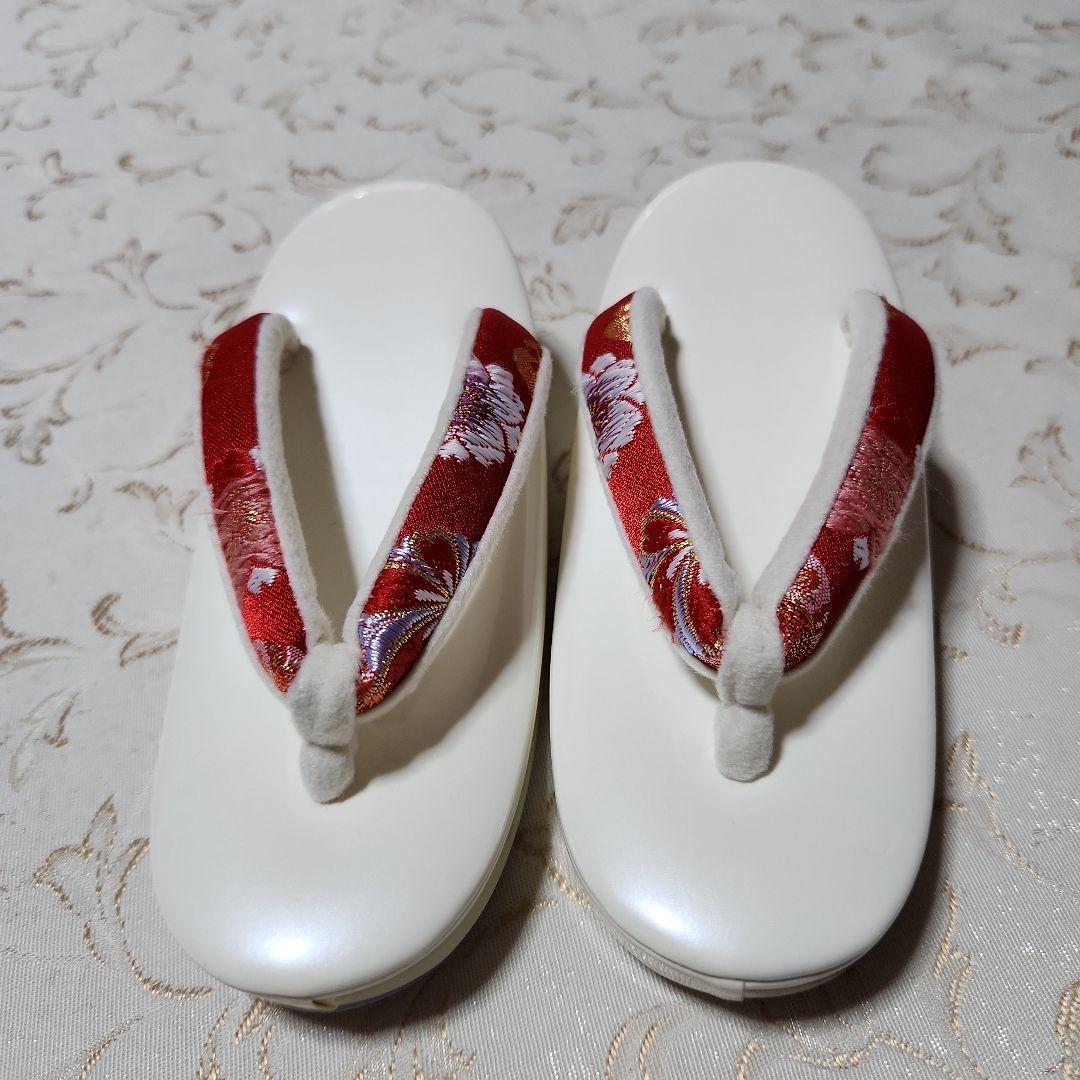 #698 ( 未使用品) 七五三 お正月 草履と巾着 18cm