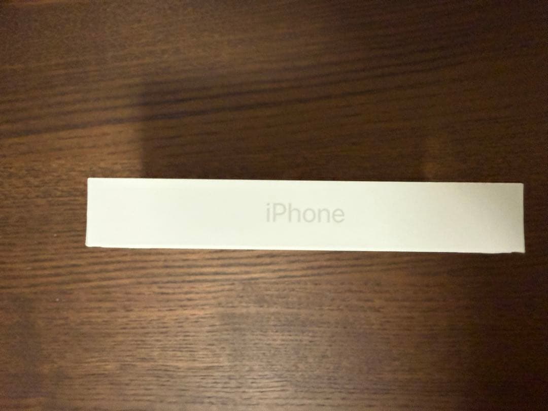 【ほぼ未使用】iPhone 16e 256GB