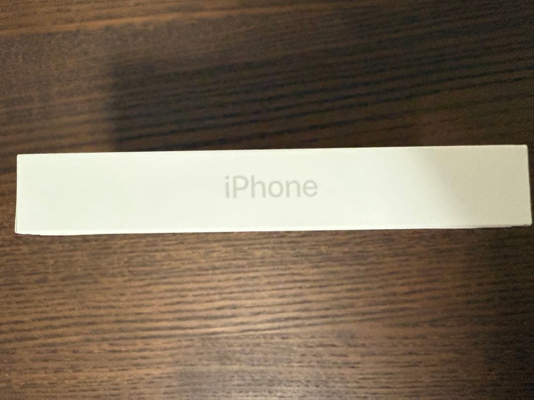 【ほぼ未使用】iPhone 16e 256GB