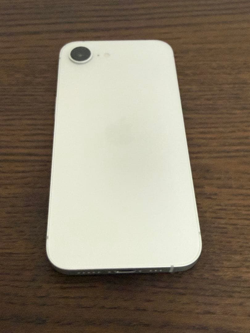 【ほぼ未使用】iPhone 16e 256GB