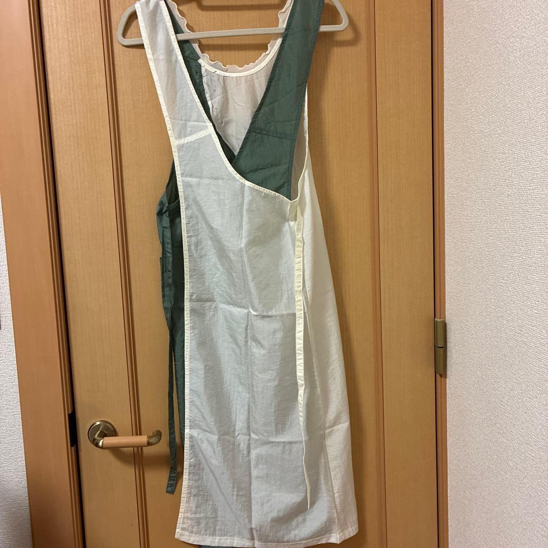 ツートンカラー フラワーアクセント エプロン