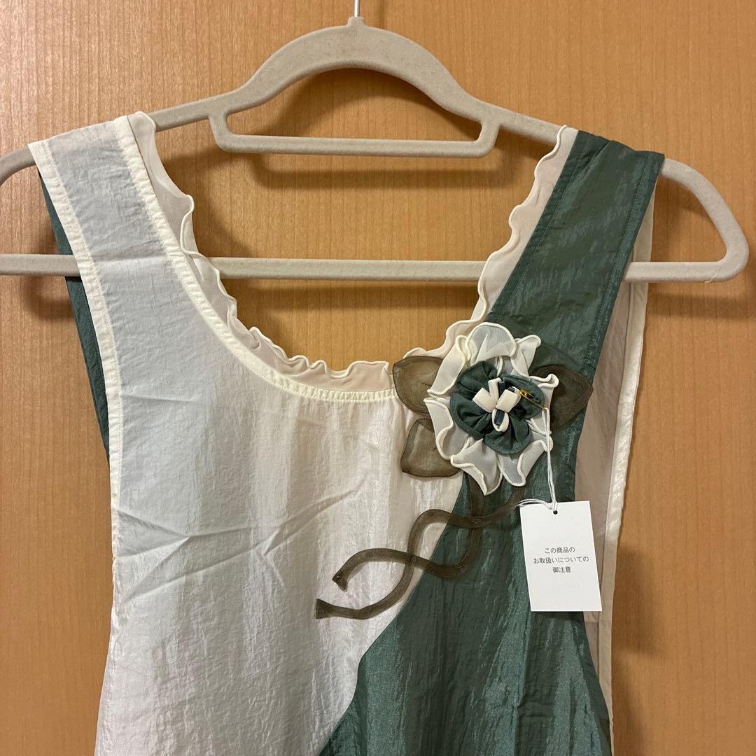 ツートンカラー フラワーアクセント エプロン