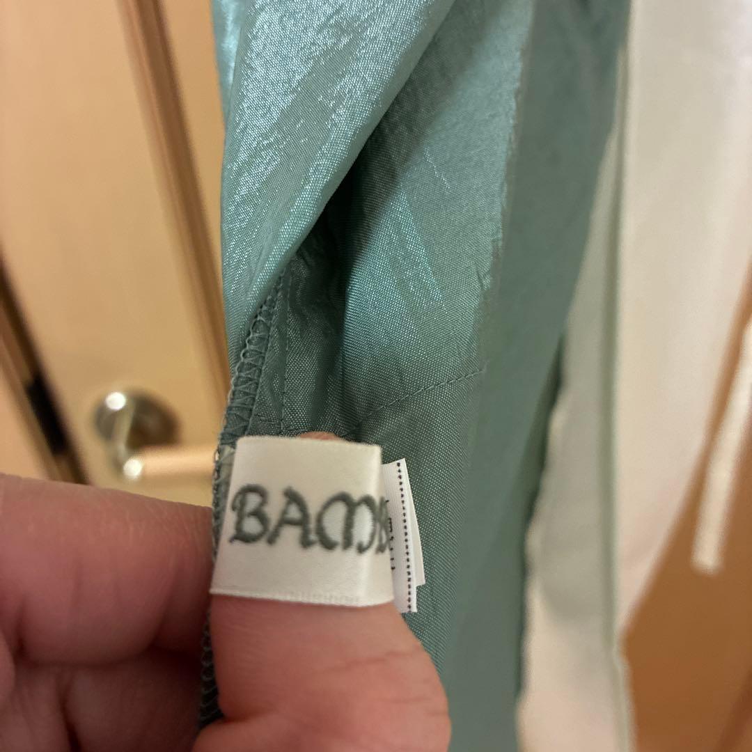 ツートンカラー フラワーアクセント エプロン