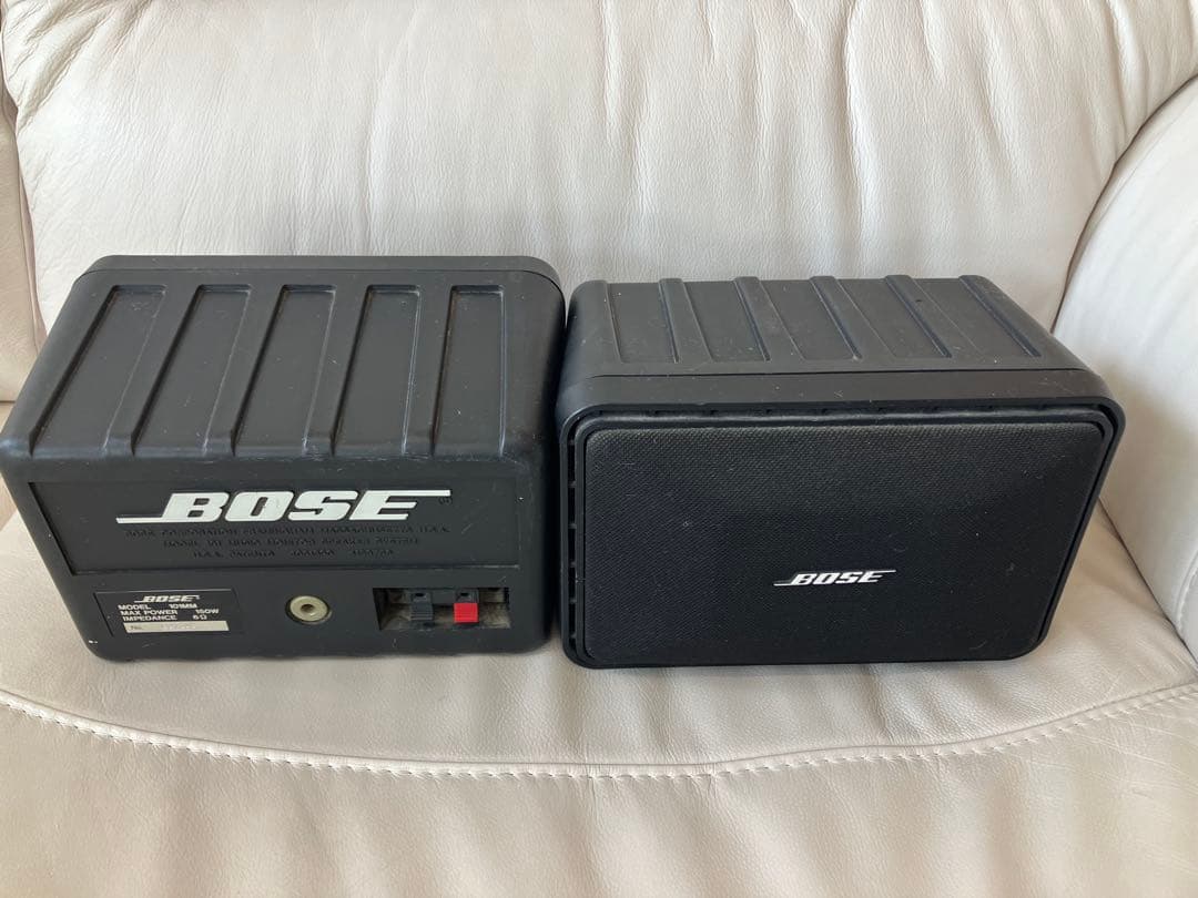 ポーズ　スピーカー