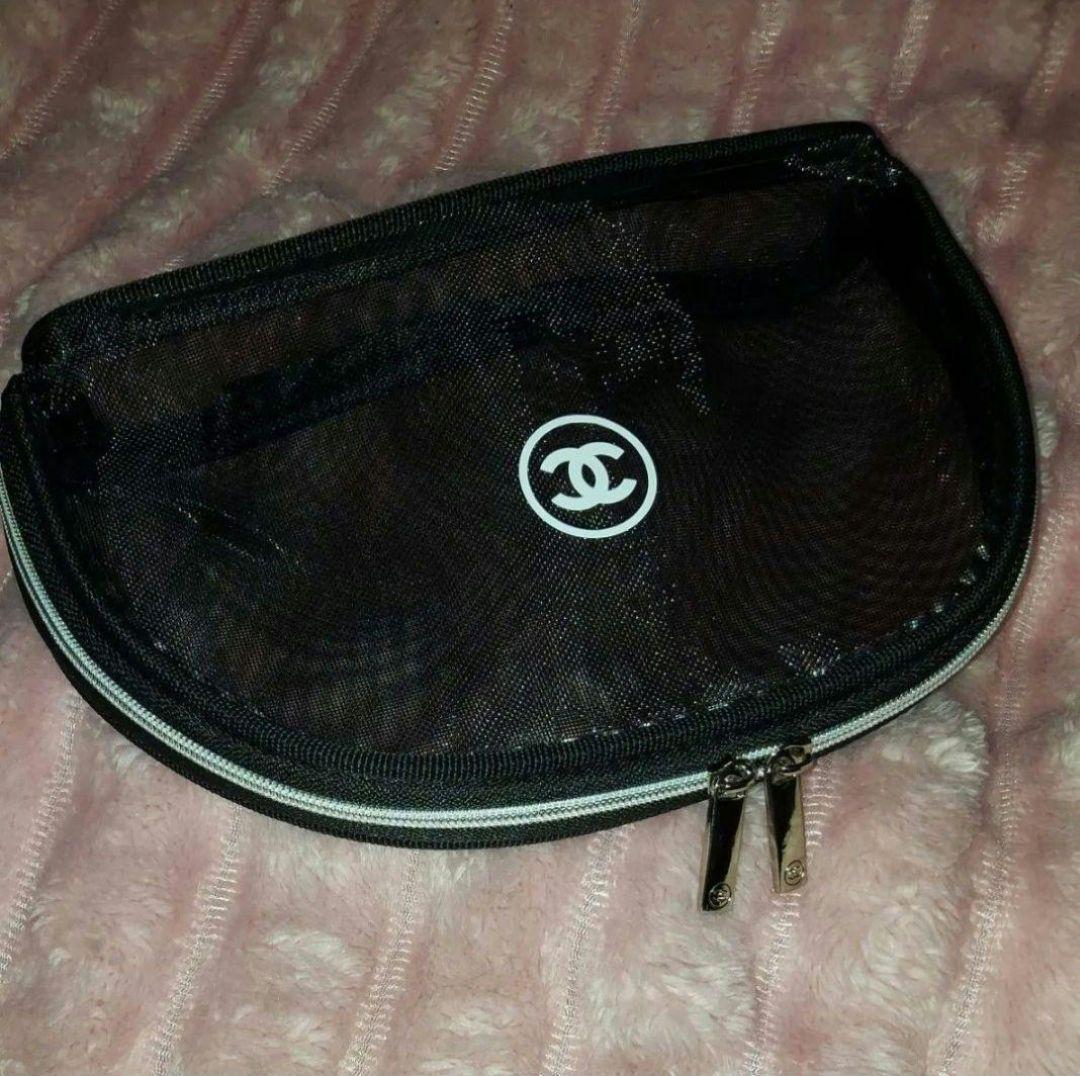 シャネル　バックとポーチ　二点セット　ノベルティ