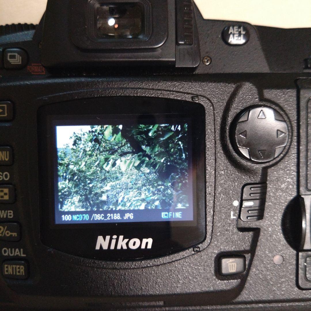 しげさん専用　Nikon D70 Kit デジタル一眼レフ 開閉式液晶カバー付き