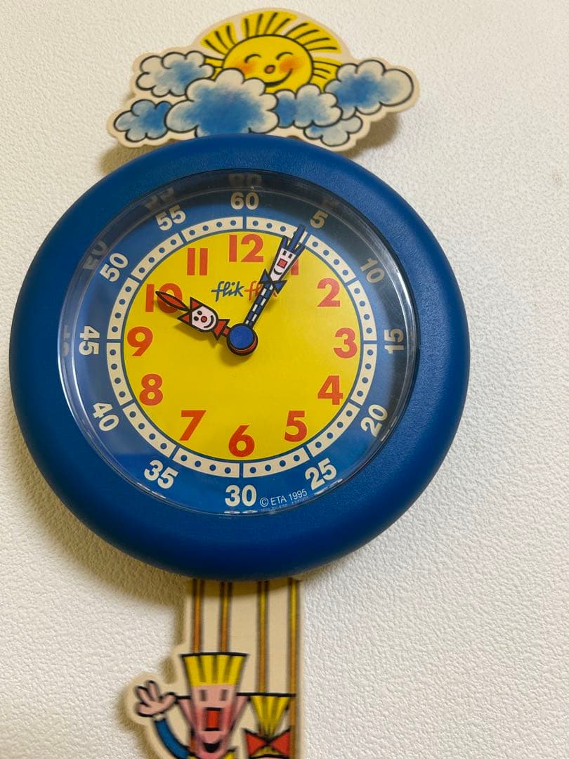 レトロポップ　FlikFlakの壁掛け時計　振り子時計　Swatch スウォッチ