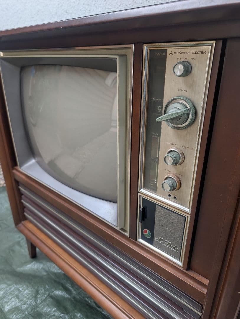 昭和レトロ ブラウン管 テレビ 三菱 ヴィンテージ