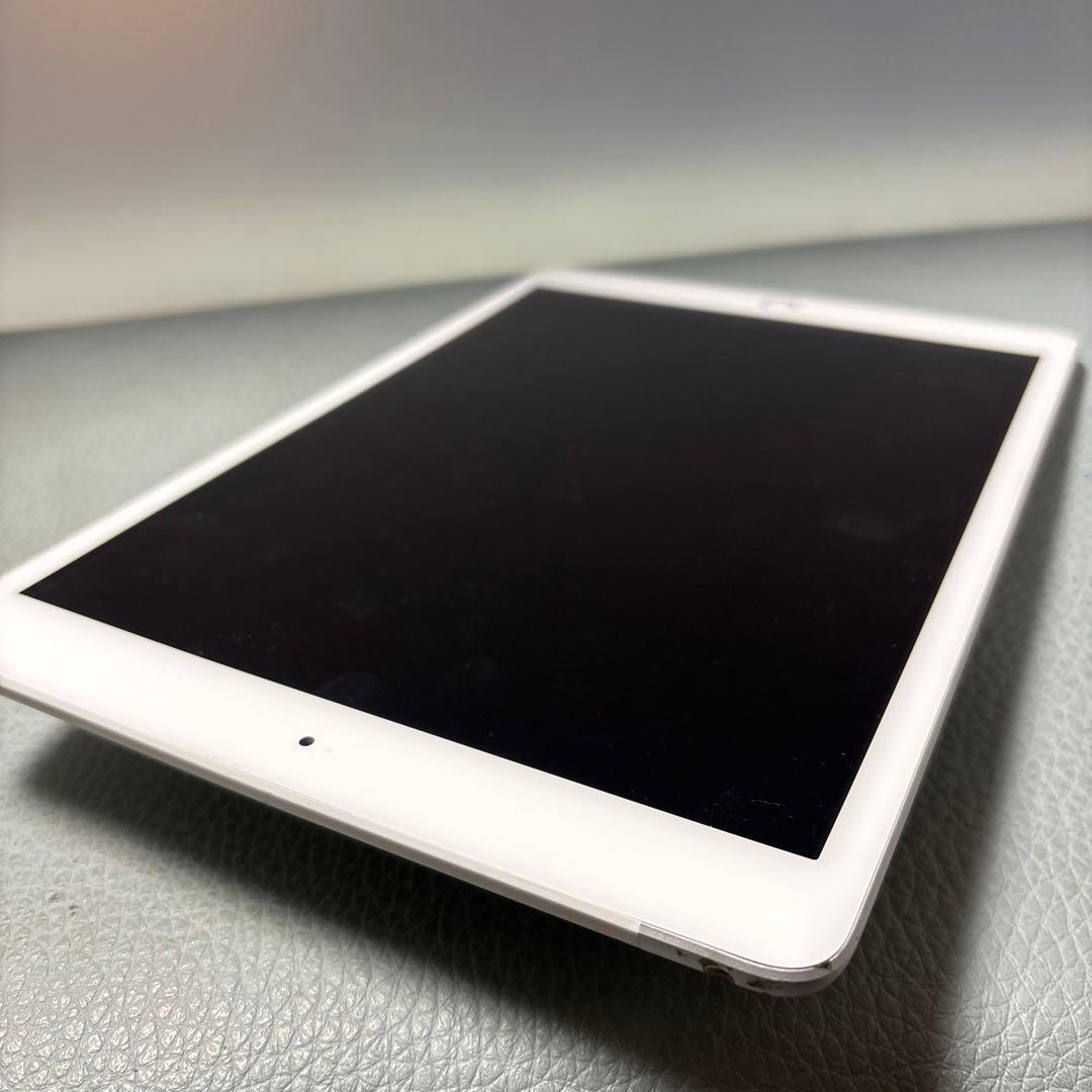 iPad本体 iPad7 32G Wi-Fi, sim free 95.6%