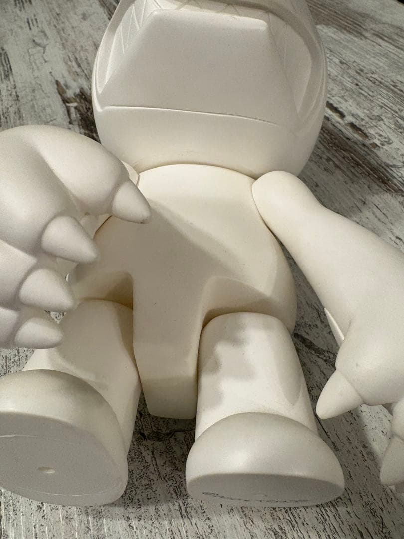 ナックルベア　白素体　TOUMA