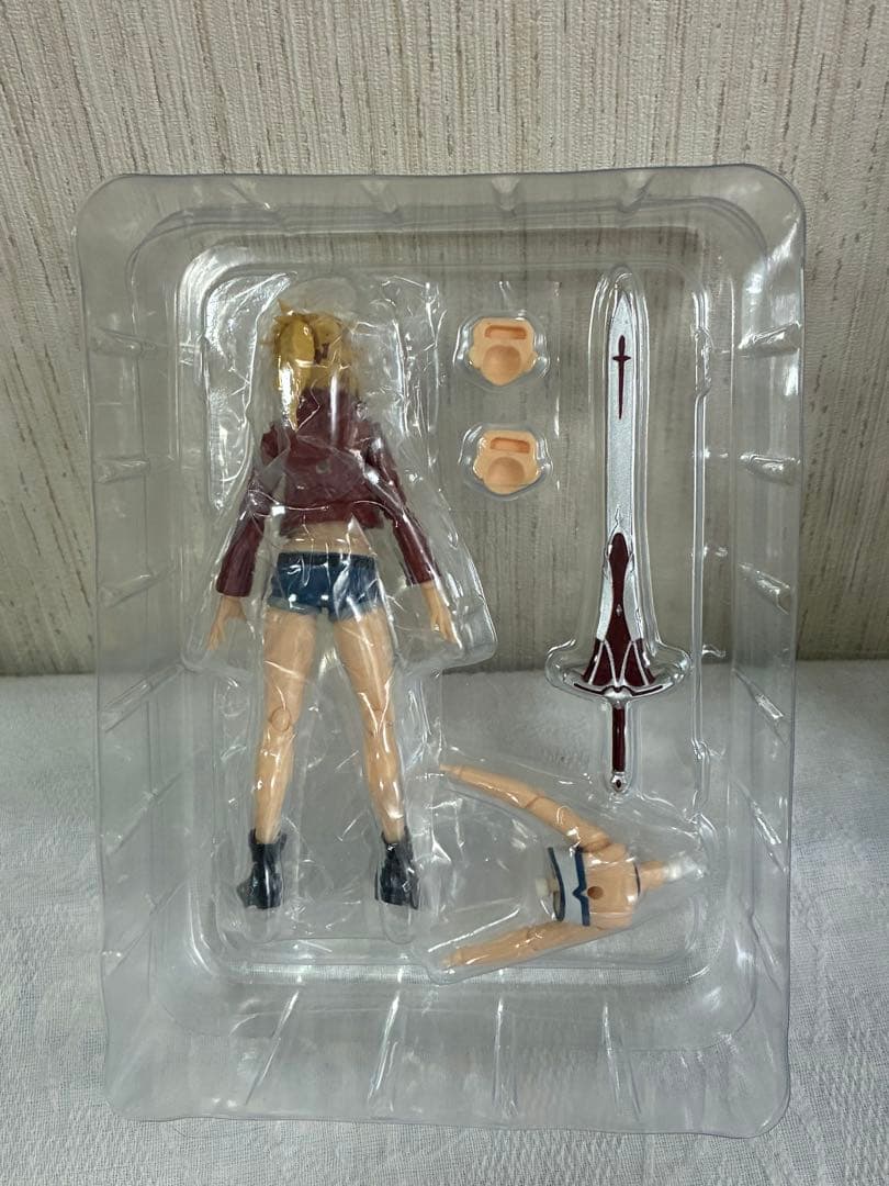 [開封使用] figma 474 赤のセイバー/モードレッド私服　ver.