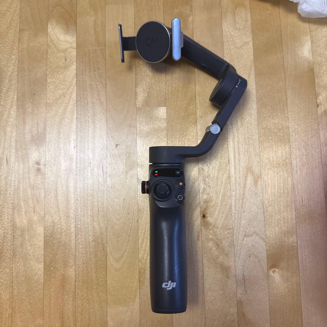 DJI Osmo Mobile 6 持ち運びケース付き