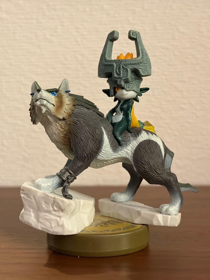 amiiboゼルダの伝説リンク、馬リンク ウルフリンク&ミドナ、ゼルダ4体セット