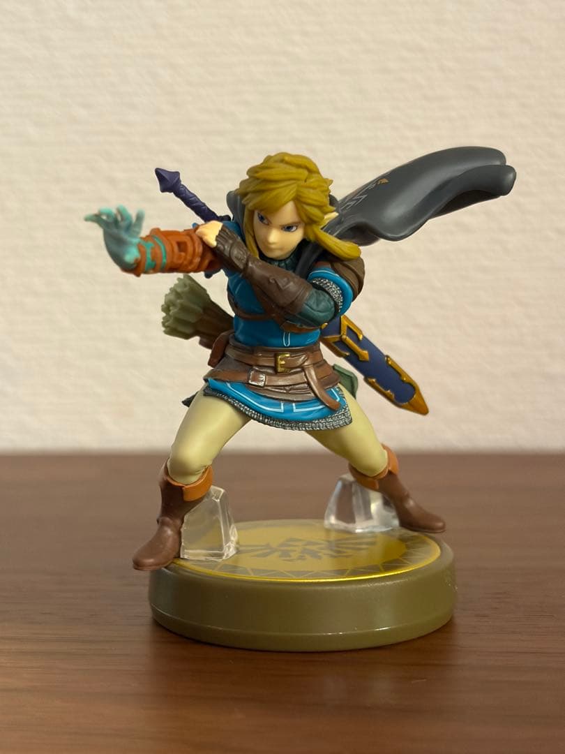 amiiboゼルダの伝説リンク、馬リンク ウルフリンク&ミドナ、ゼルダ4体セット