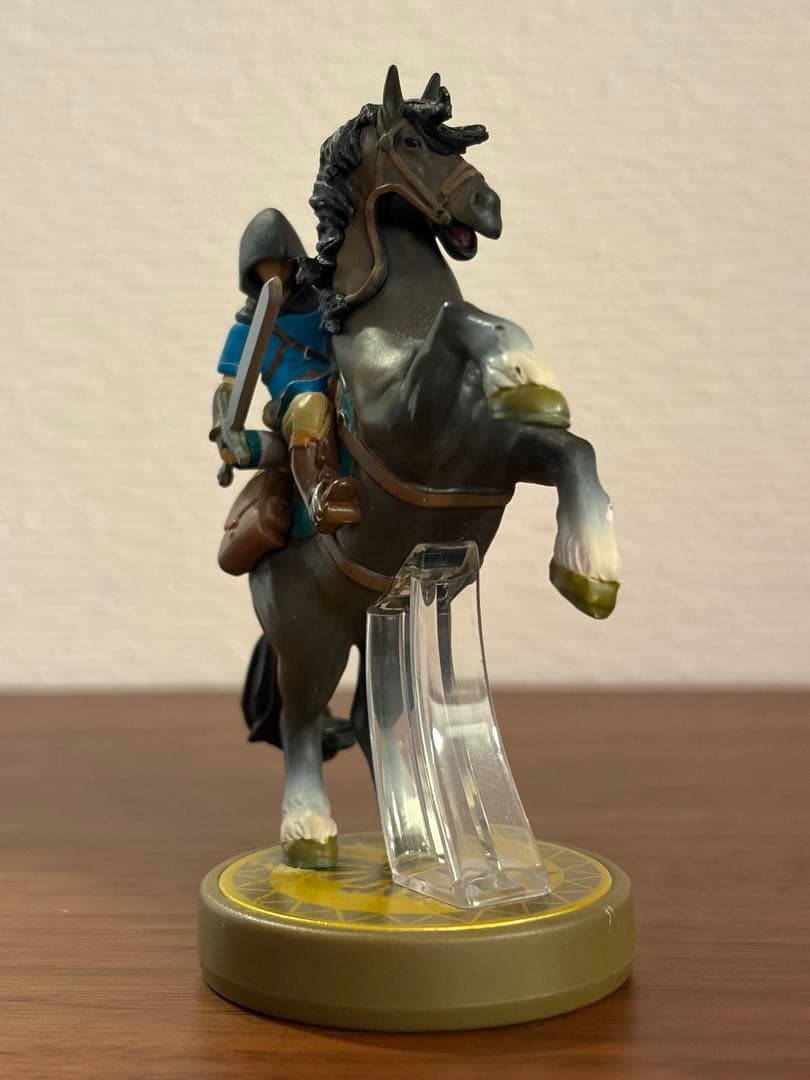 amiiboゼルダの伝説リンク、馬リンク ウルフリンク&ミドナ、ゼルダ4体セット