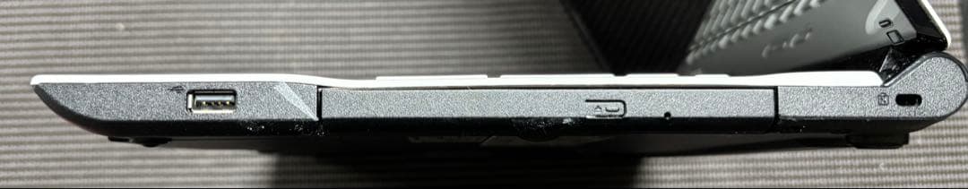 LAVIE PC-NS350CAW-Y 使用3600時間 SSD256GB