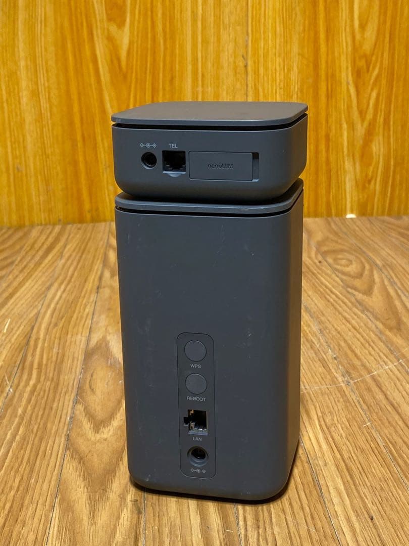 NTT ドコモ docomo 5Gルーター グレー HR01 中古