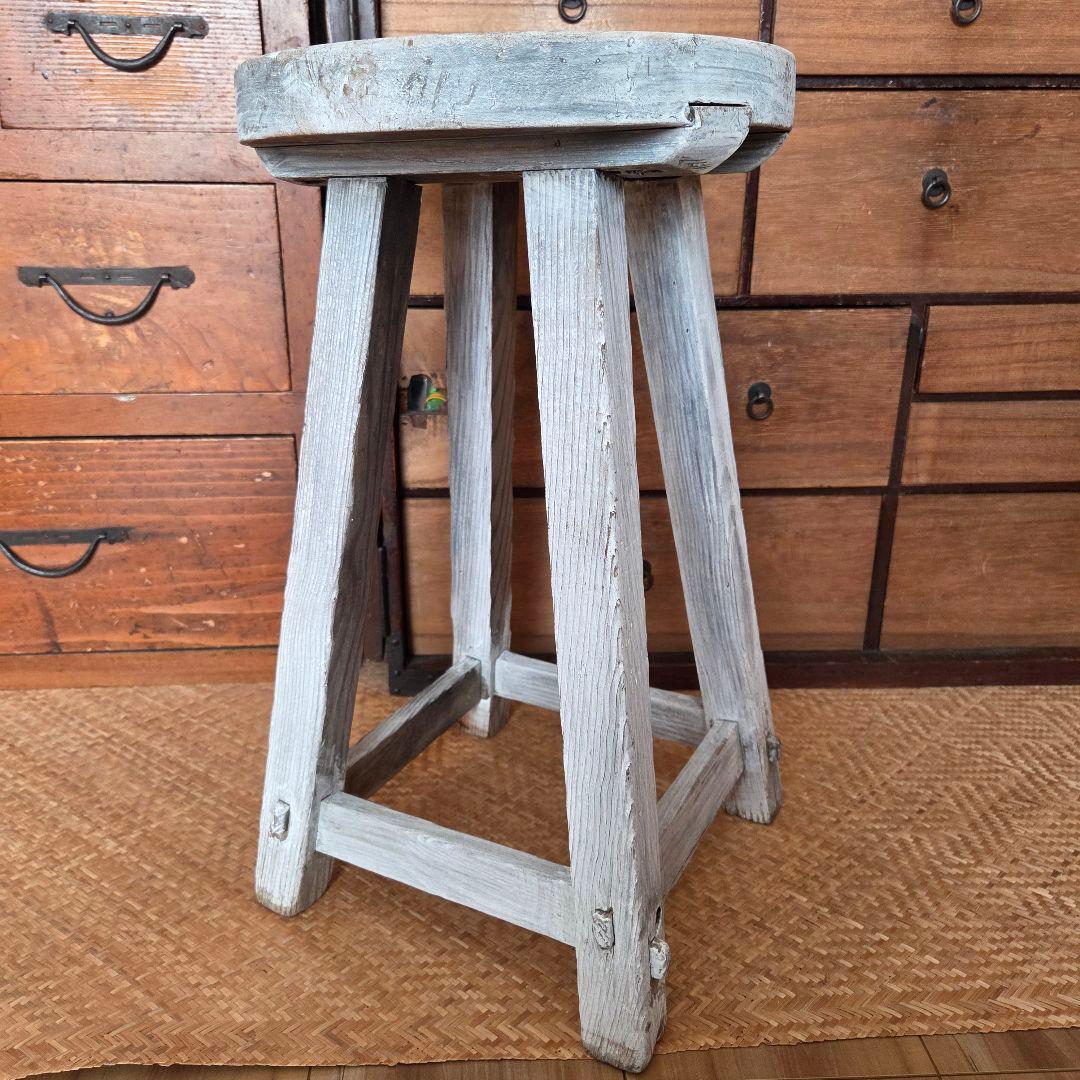 スツール 古い木製の椅子 古家具 レトロ アンティーク 木製 丸椅子 古椅子