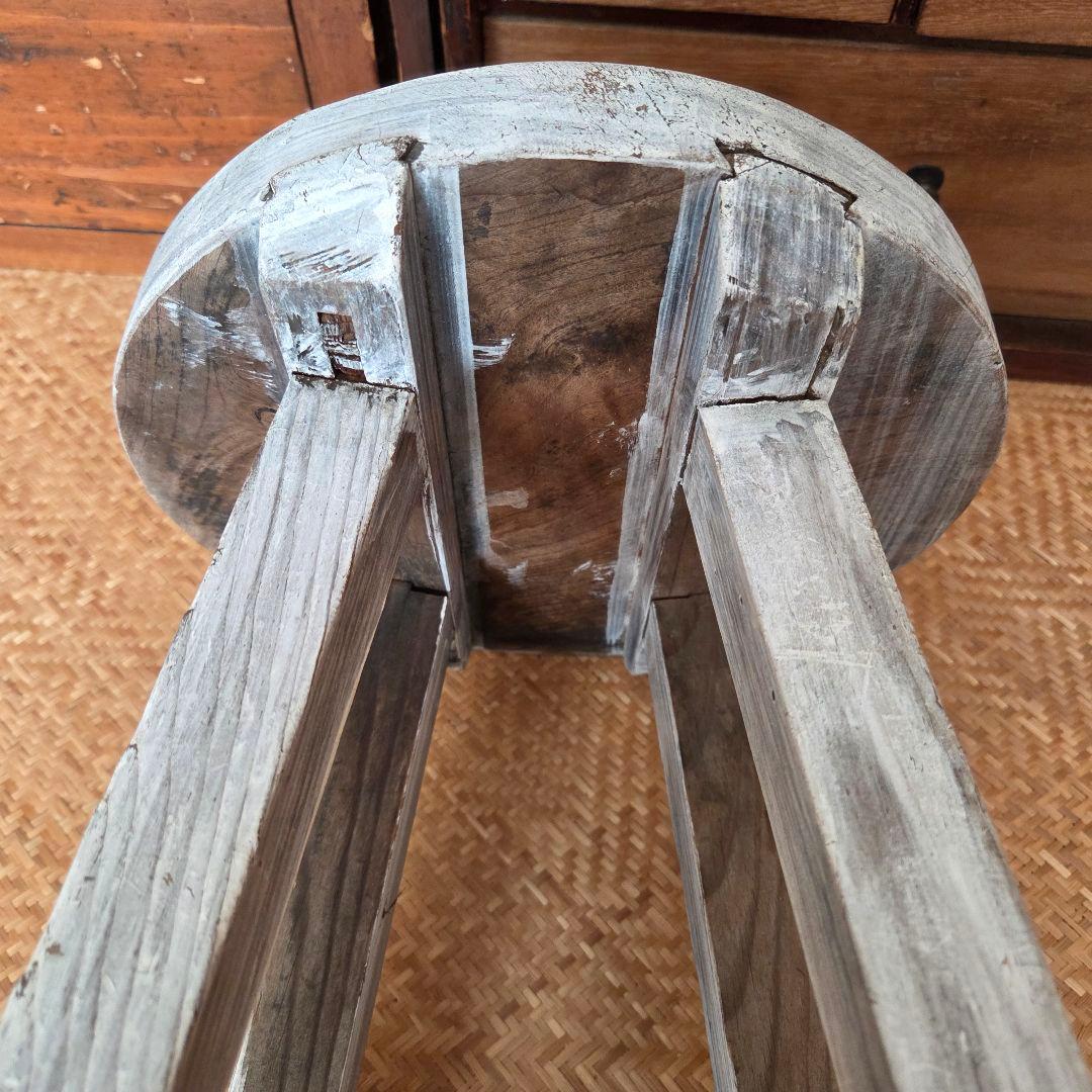 スツール 古い木製の椅子 古家具 レトロ アンティーク 木製 丸椅子 古椅子