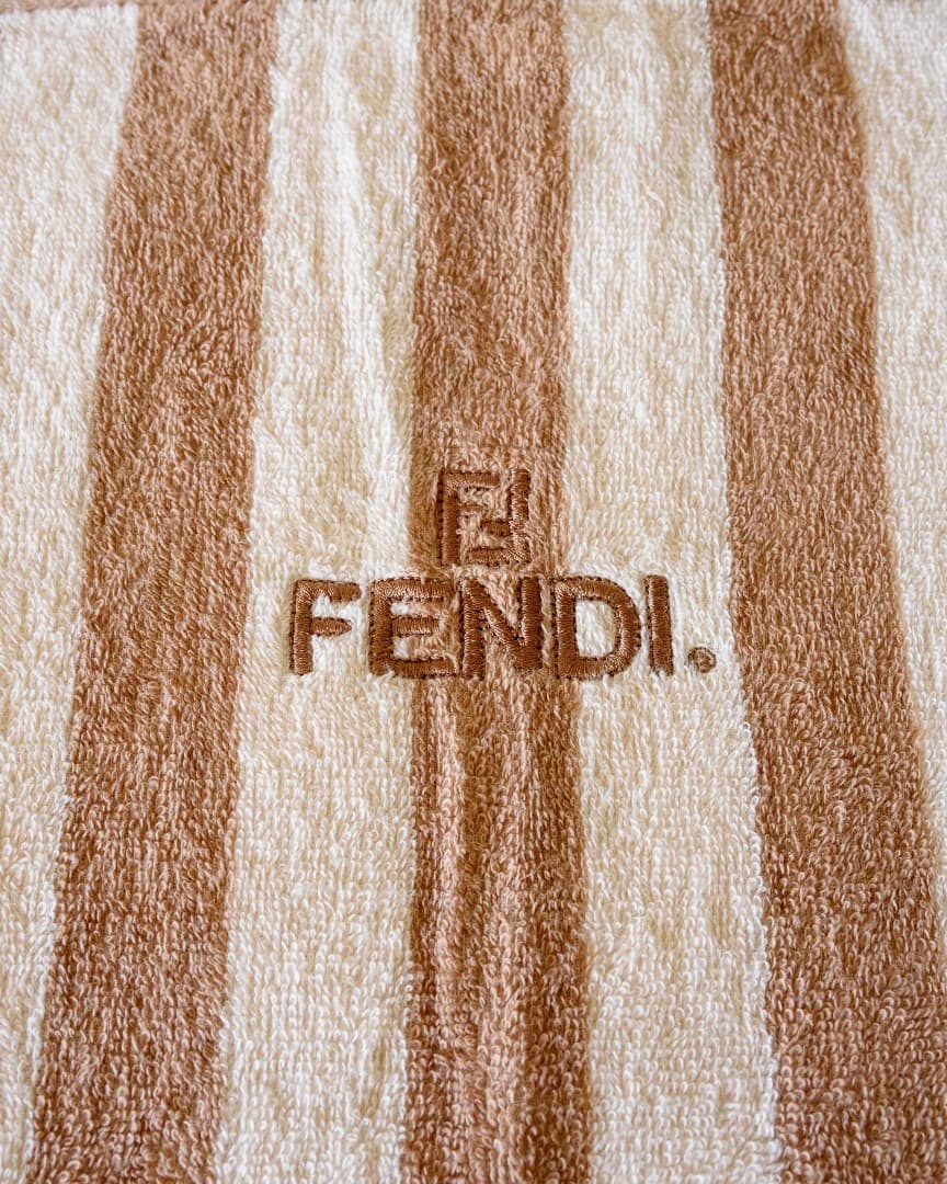 FENDI タオルケット 140cm × 200cm