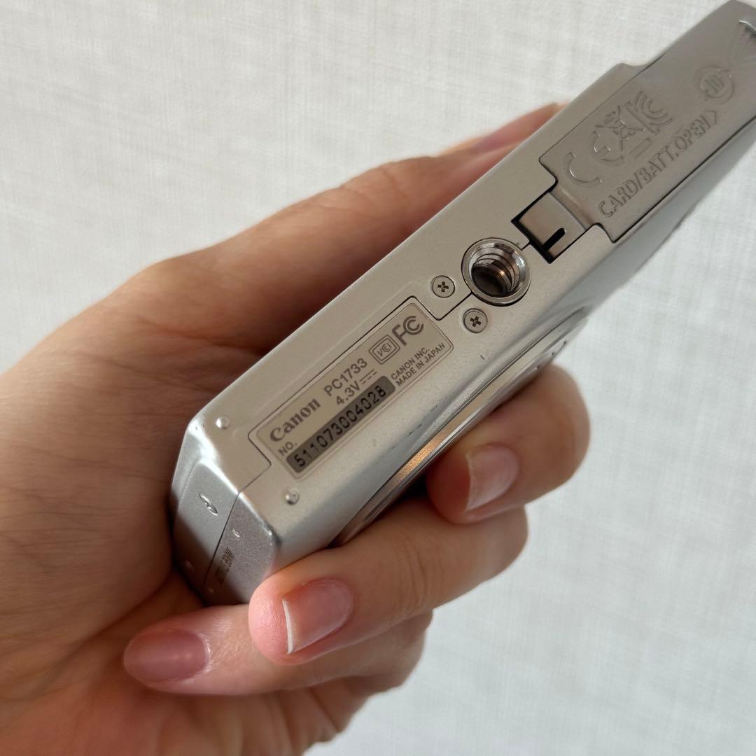 Canon IXY 220F コンパクトデジタルカメラ シルバー