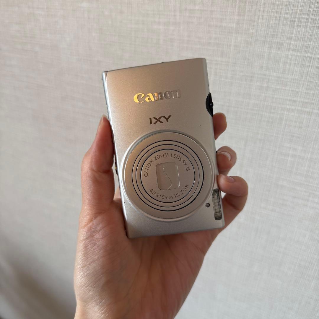 Canon IXY 220F コンパクトデジタルカメラ シルバー