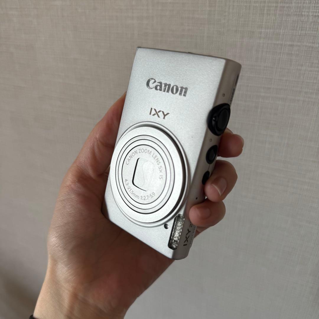 Canon IXY 220F コンパクトデジタルカメラ シルバー