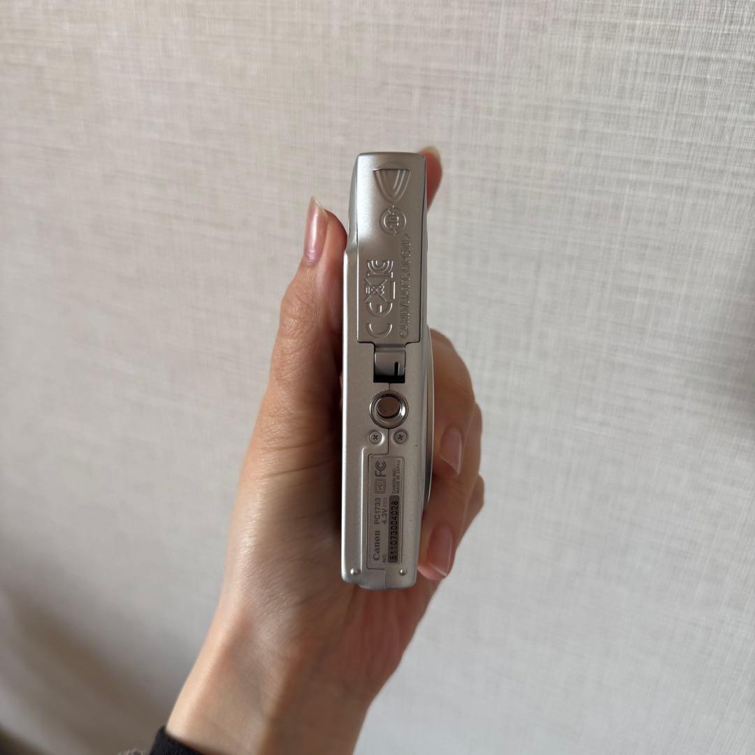 Canon IXY 220F コンパクトデジタルカメラ シルバー