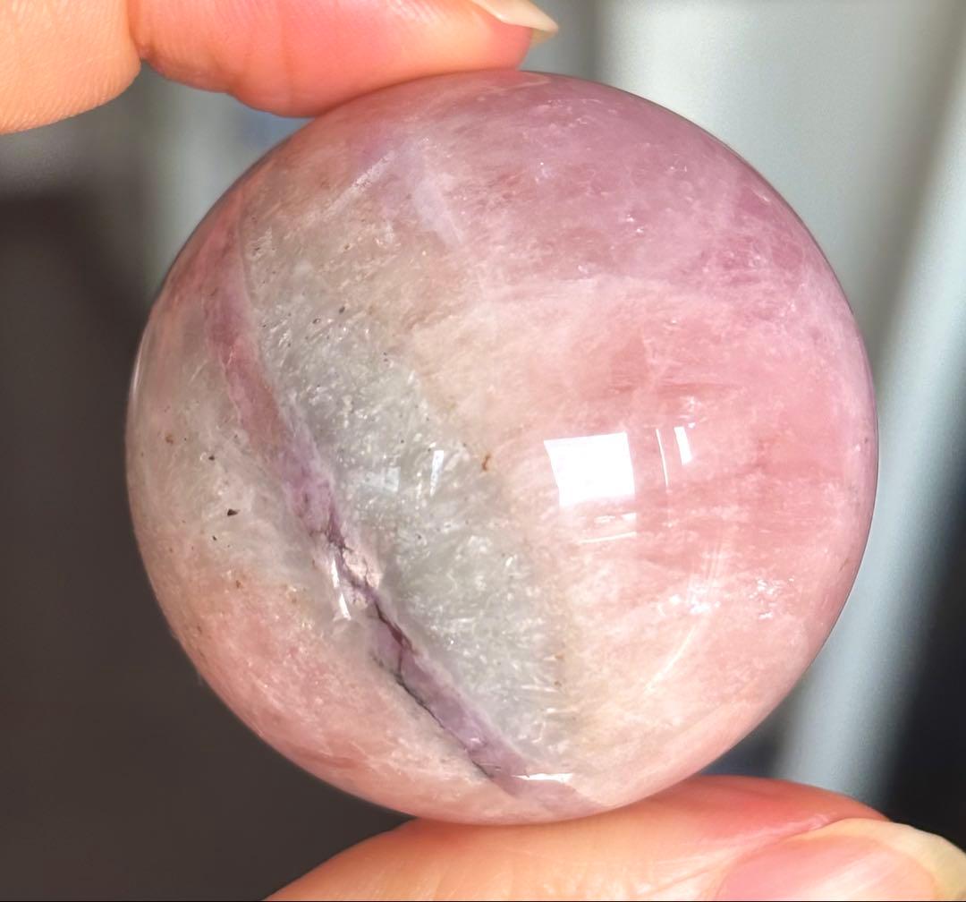 アリサ様　高品質　ピンクモルガナイト　スフィア　天然石 4.25cm