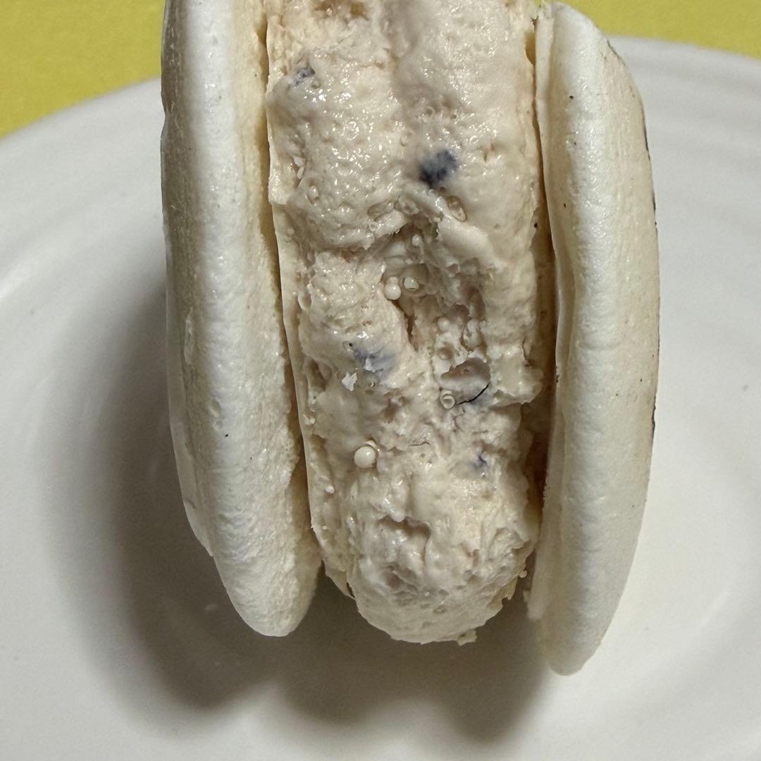 もちどら焼き風サンド｜超分厚いクリームたっぷり和スイーツ