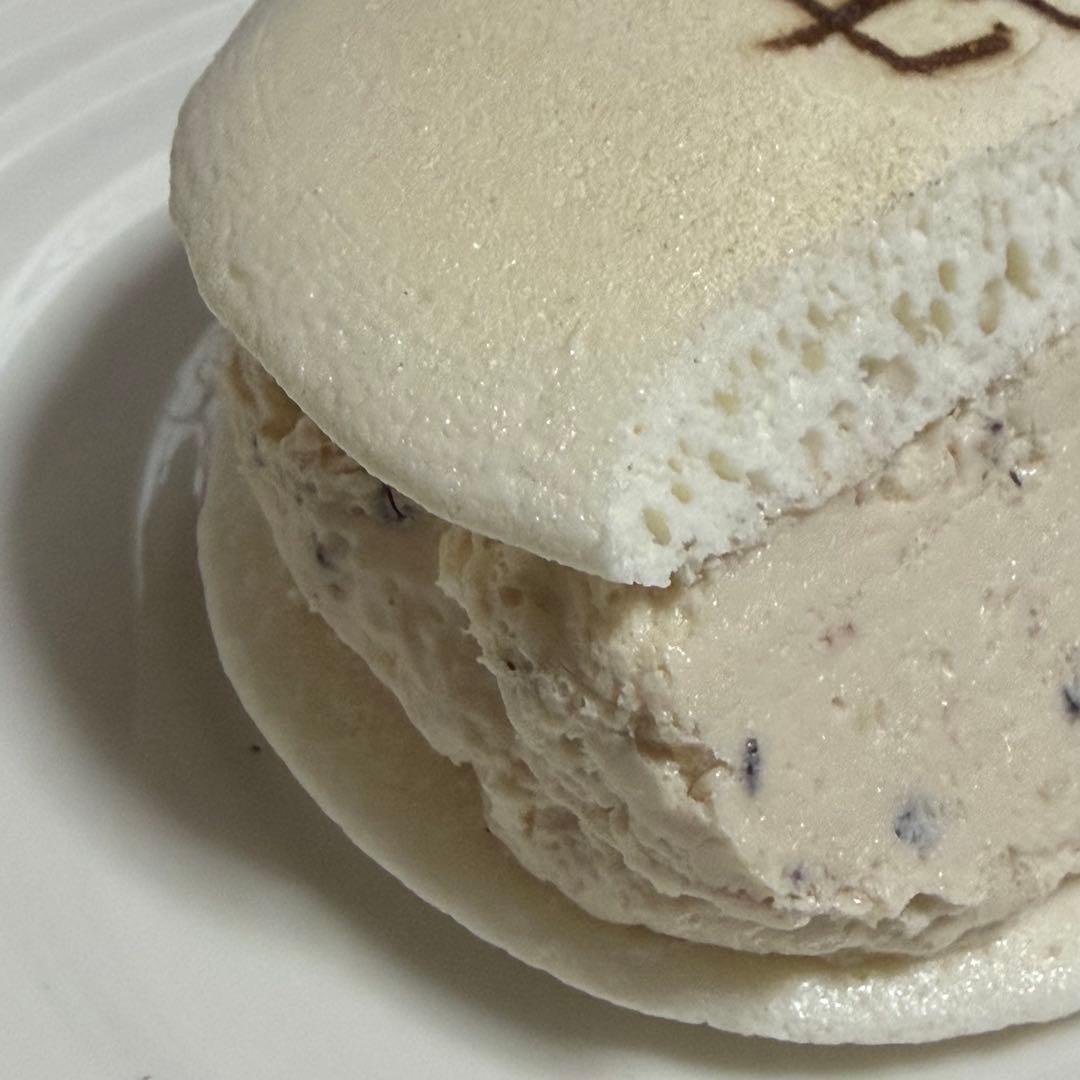 もちどら焼き風サンド｜超分厚いクリームたっぷり和スイーツ