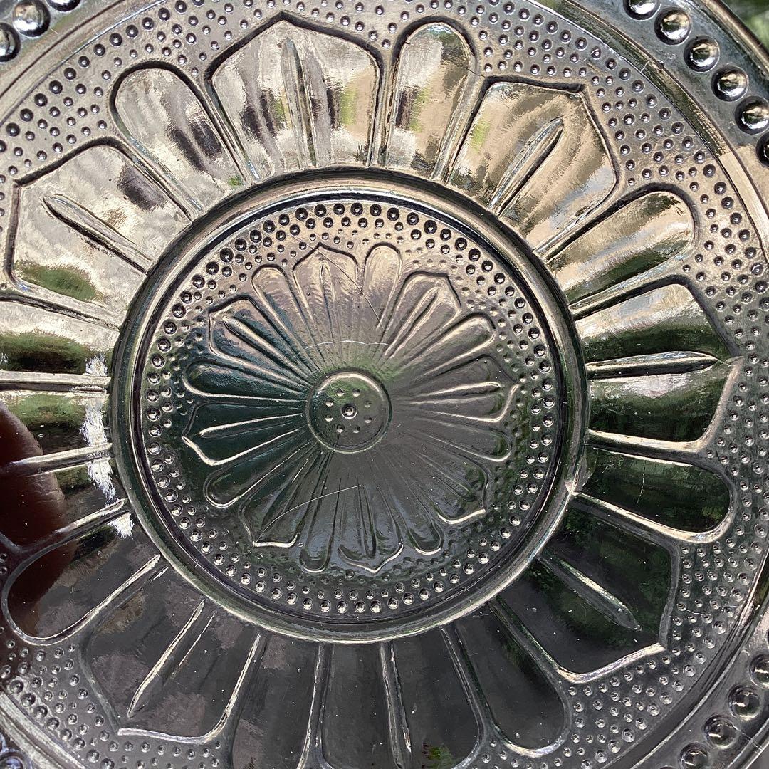 A1017 アンティーク　プレスガラス　デイジー紋様　2枚