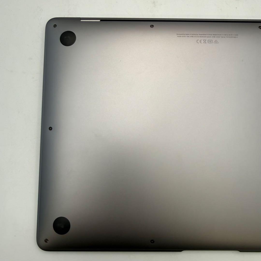 【未使用品に近い】MacBook Air M1/8/256/13.3\"