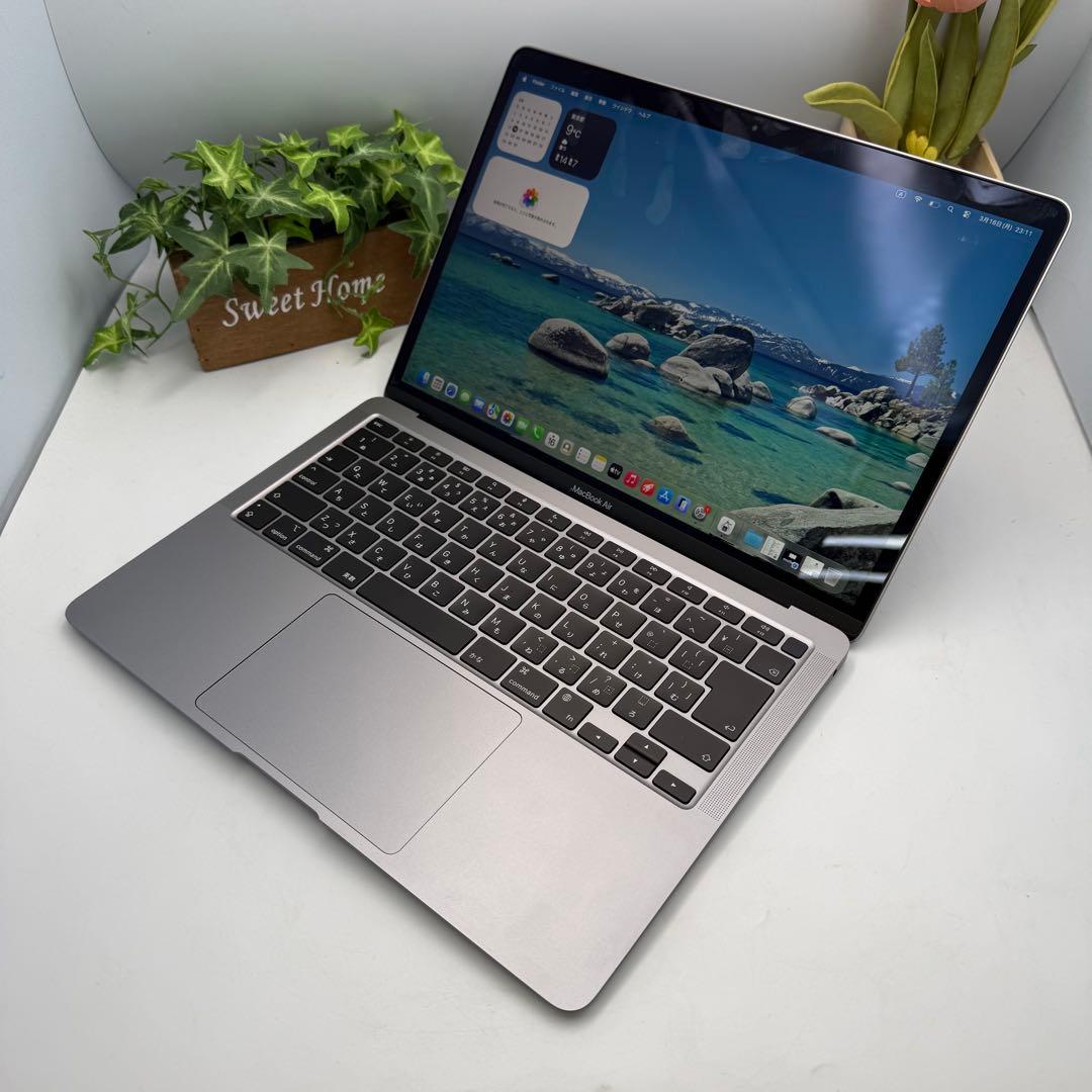 【未使用品に近い】MacBook Air M1/8/256/13.3\"
