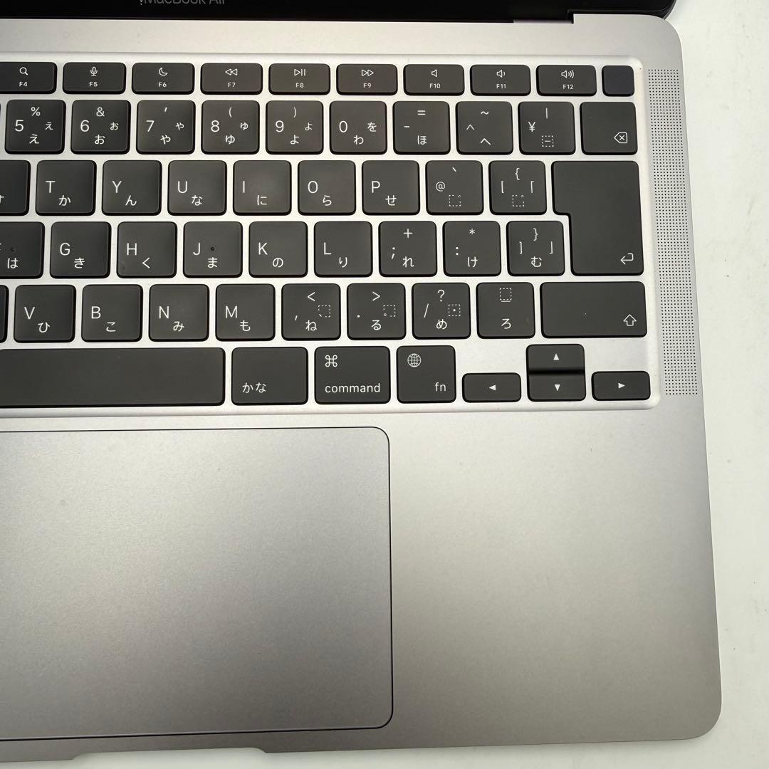 【未使用品に近い】MacBook Air M1/8/256/13.3\"