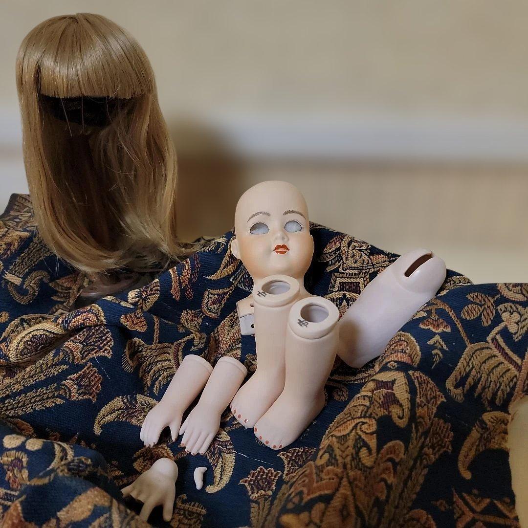 アンティークドール-パーツ　ジャンクパーツ　ウィッグ付き人形部品　計8点+指